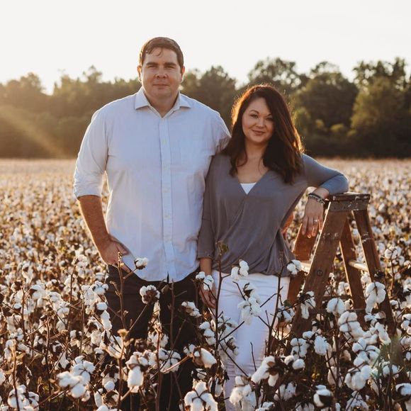 Meet your Posher, Heather - Picture 1 of 1